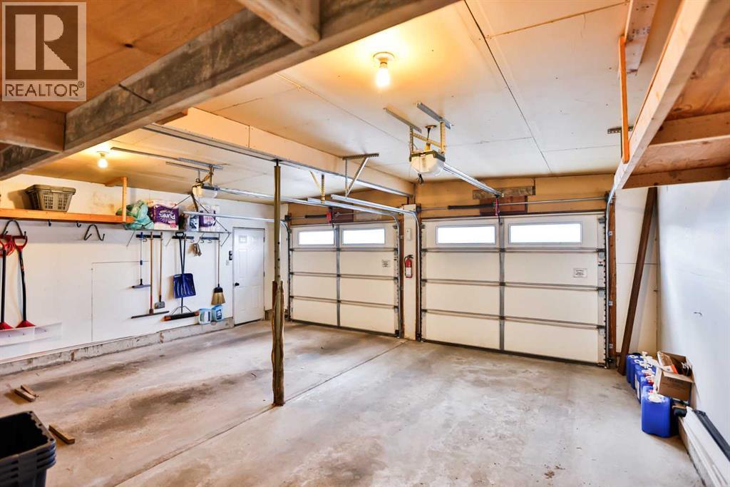 1905 Beech Road S, Lethbridge, Alberta  T1K 5B2 - Photo 32 - A2287253