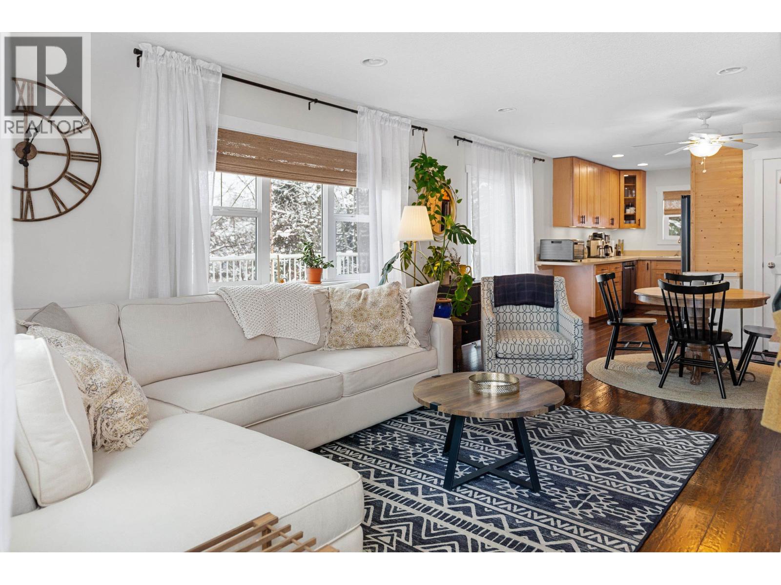 2129 Mcintosh Road, Prince George, British Columbia  V2K 1L1 - Photo 2 - R3100575