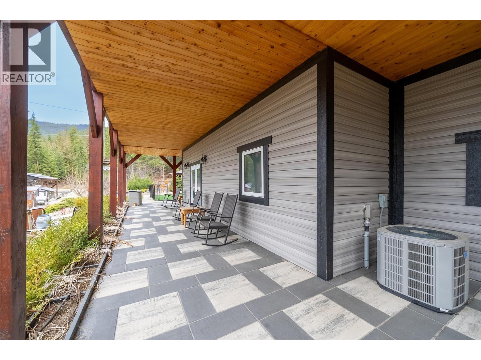 2770 Perris Road, Blind Bay, British Columbia  V0E 1H1 - Photo 40 - 10378080