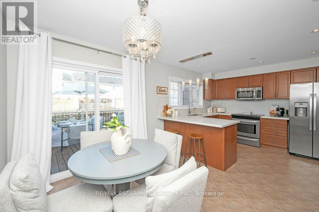 3140 Edgar Avenue, Burlington (Alton), Ontario  L7M 0A7 - Photo 19 - W12891556