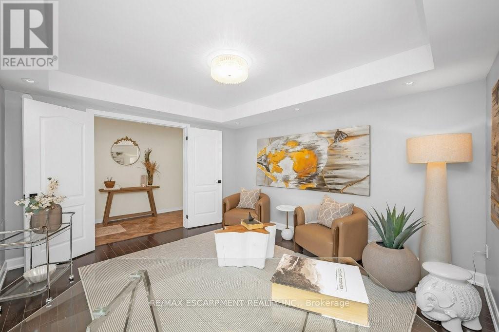 3140 Edgar Avenue, Burlington (Alton), Ontario  L7M 0A7 - Photo 7 - W12891556