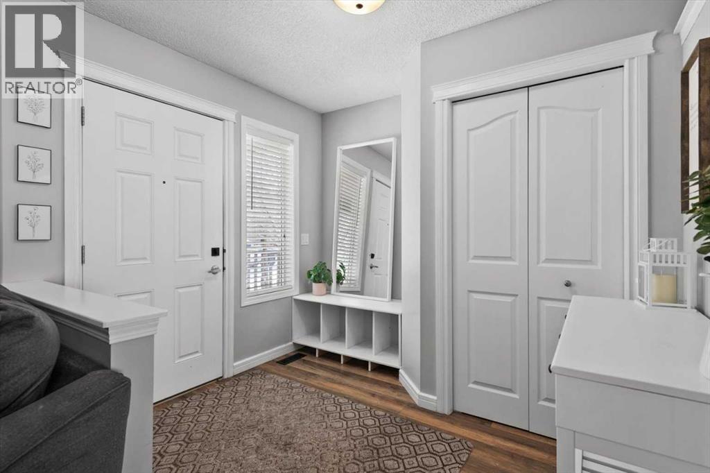 564 Morningside Park Sw, Airdrie, Alberta  T4B 0E1 - Photo 2 - A2292272