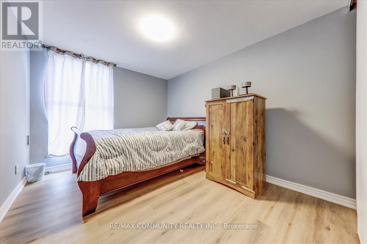 503 - 2835 Islington Avenue, Toronto (Humber Summit), Ontario  M9L 2K2 - Photo 25 - W12891636