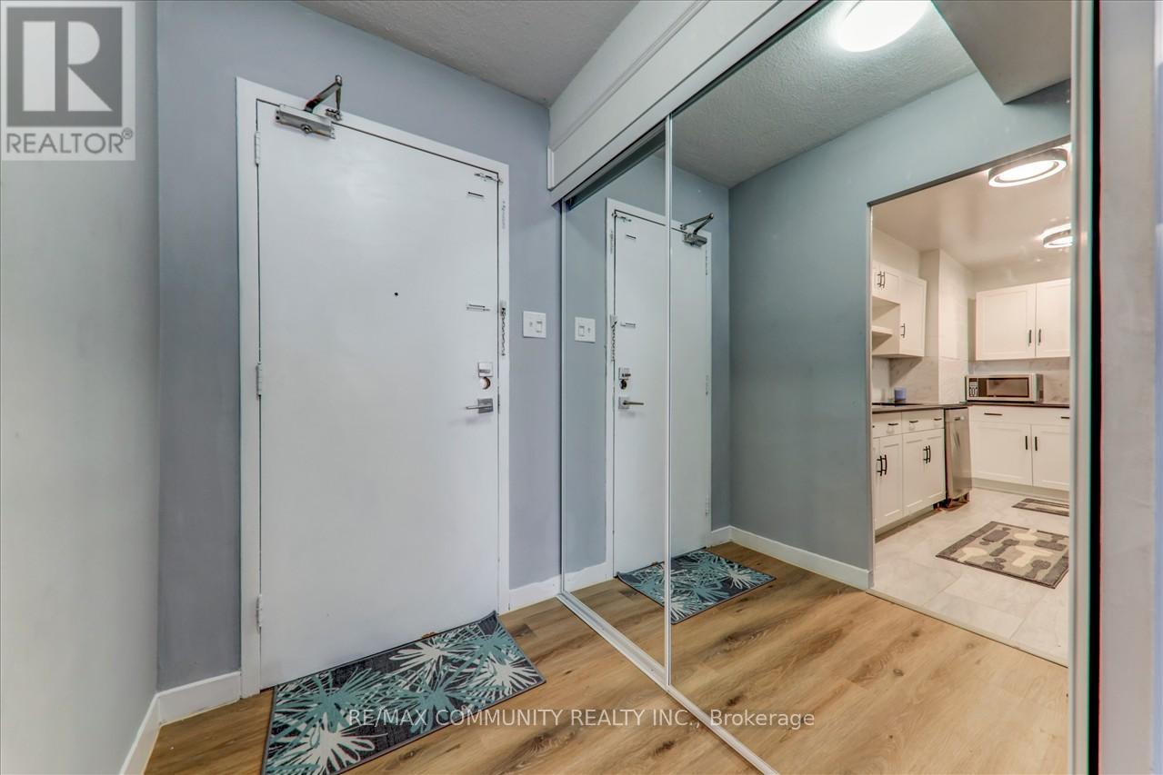 503 - 2835 Islington Avenue, Toronto (Humber Summit), Ontario  M9L 2K2 - Photo 7 - W12891636