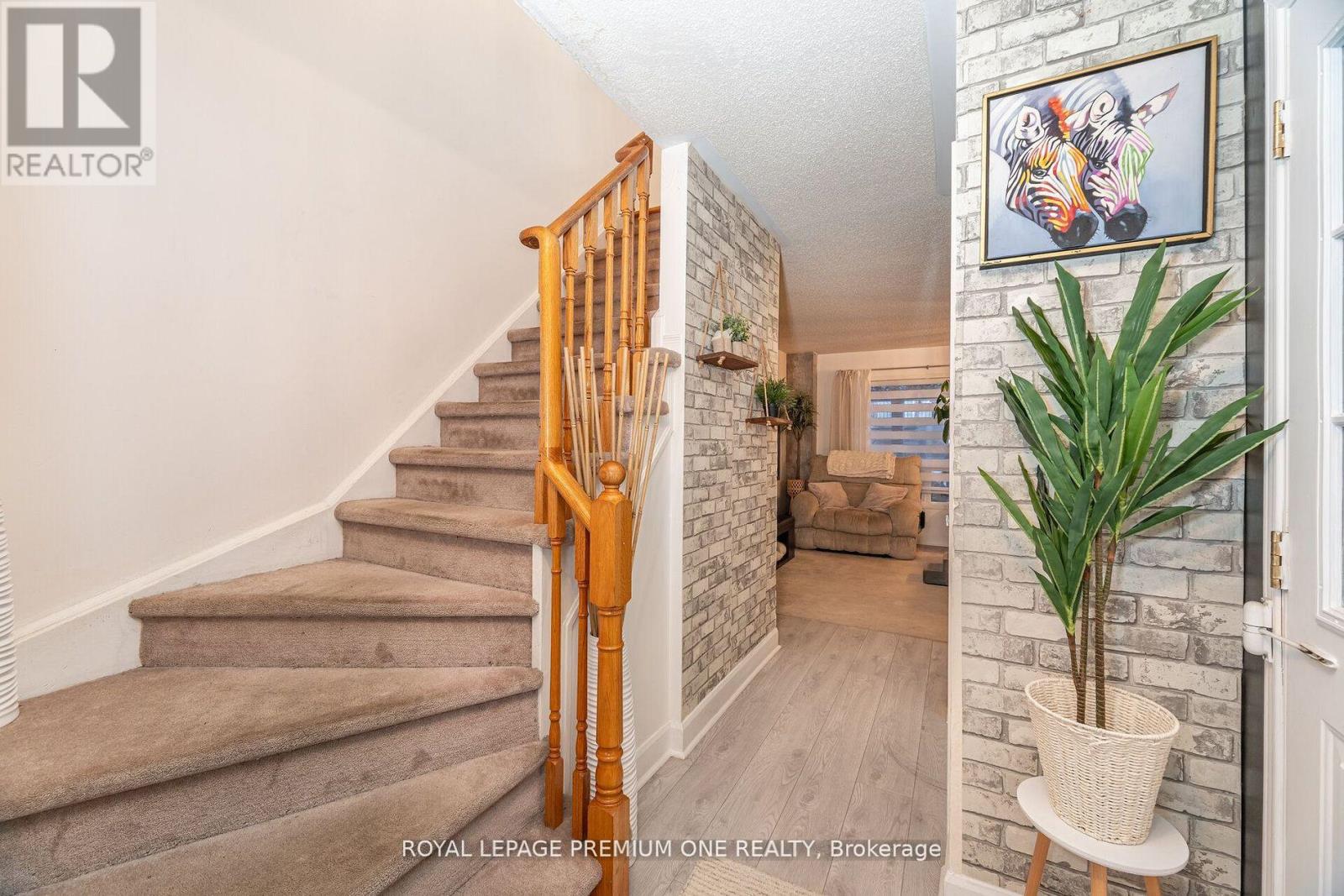 47 Triple Crown Avenue, Toronto, Ontario  M9W 7E5 - Photo 16 - W12891660