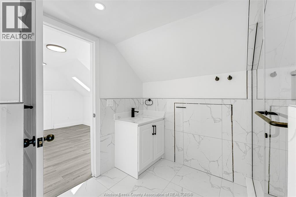 409 Hall Unit# B, Windsor, Ontario  N9A 2L7 - Photo 11 - 26005578