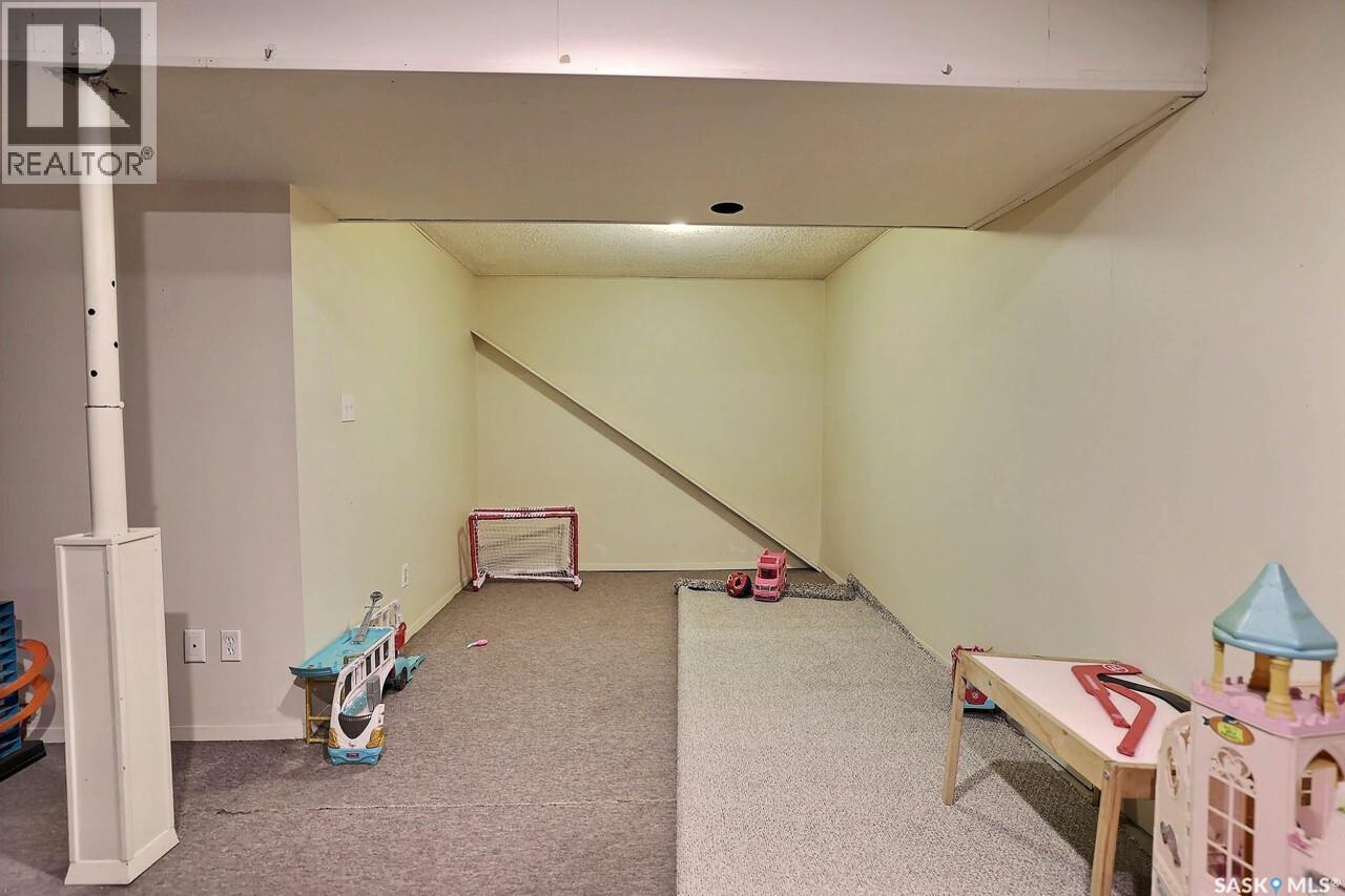 61 Bannister Avenue, Regina, Saskatchewan  S4R 5K8 - Photo 18 - SK030531