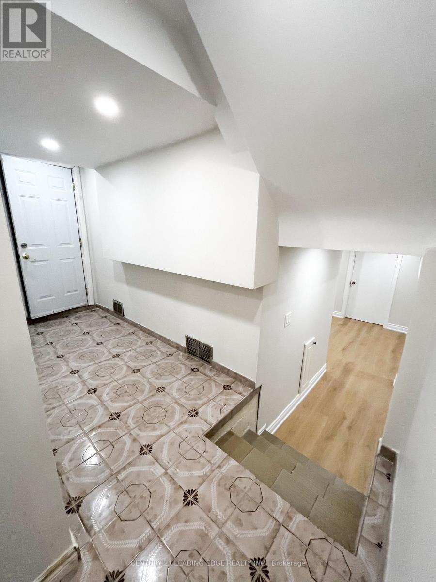 50 Limeridge Road W, Hamilton, Ontario  L9C 2V1 - Photo 14 - X12891682