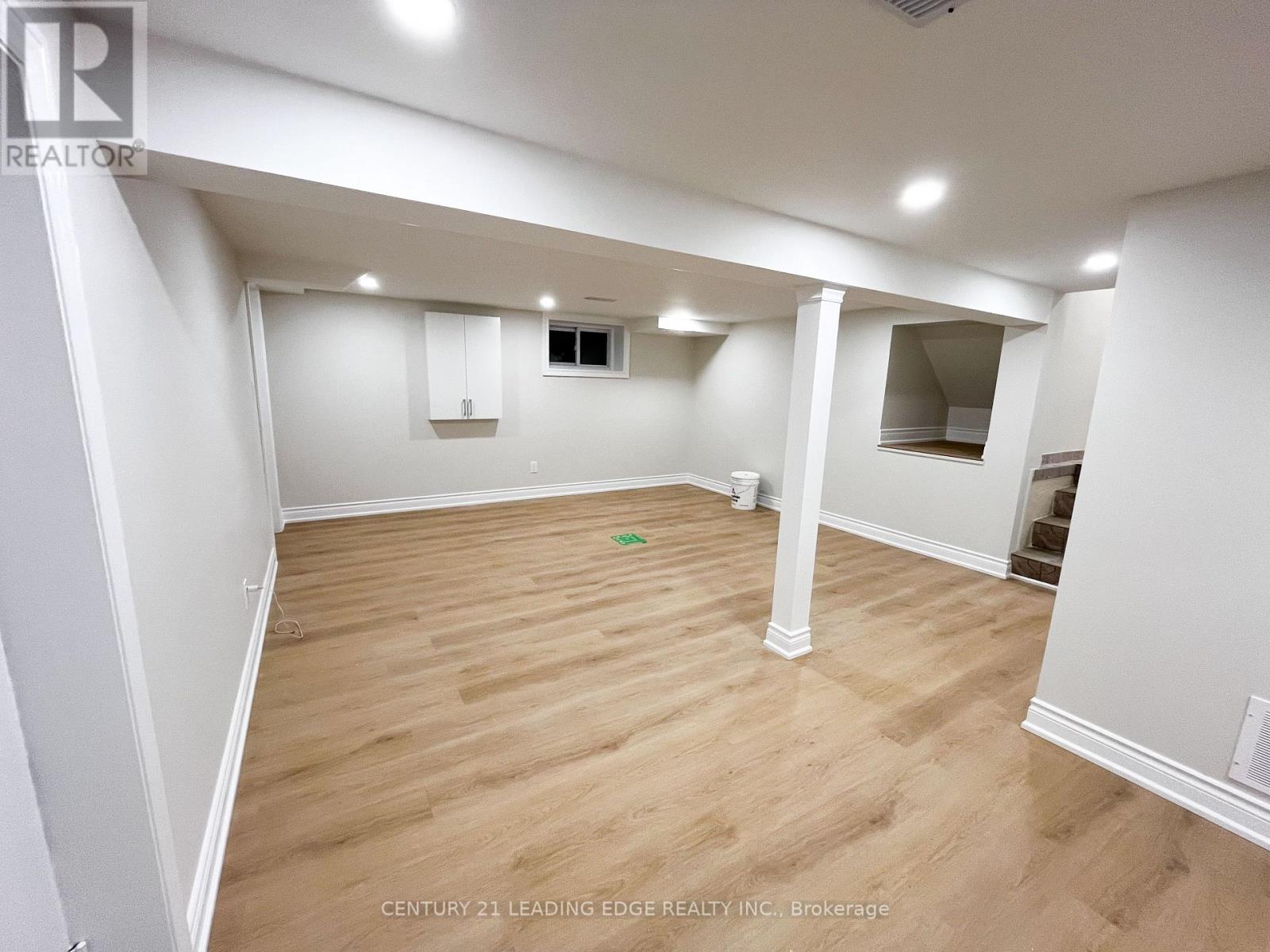 50 Limeridge Road W, Hamilton, Ontario  L9C 2V1 - Photo 2 - X12891682