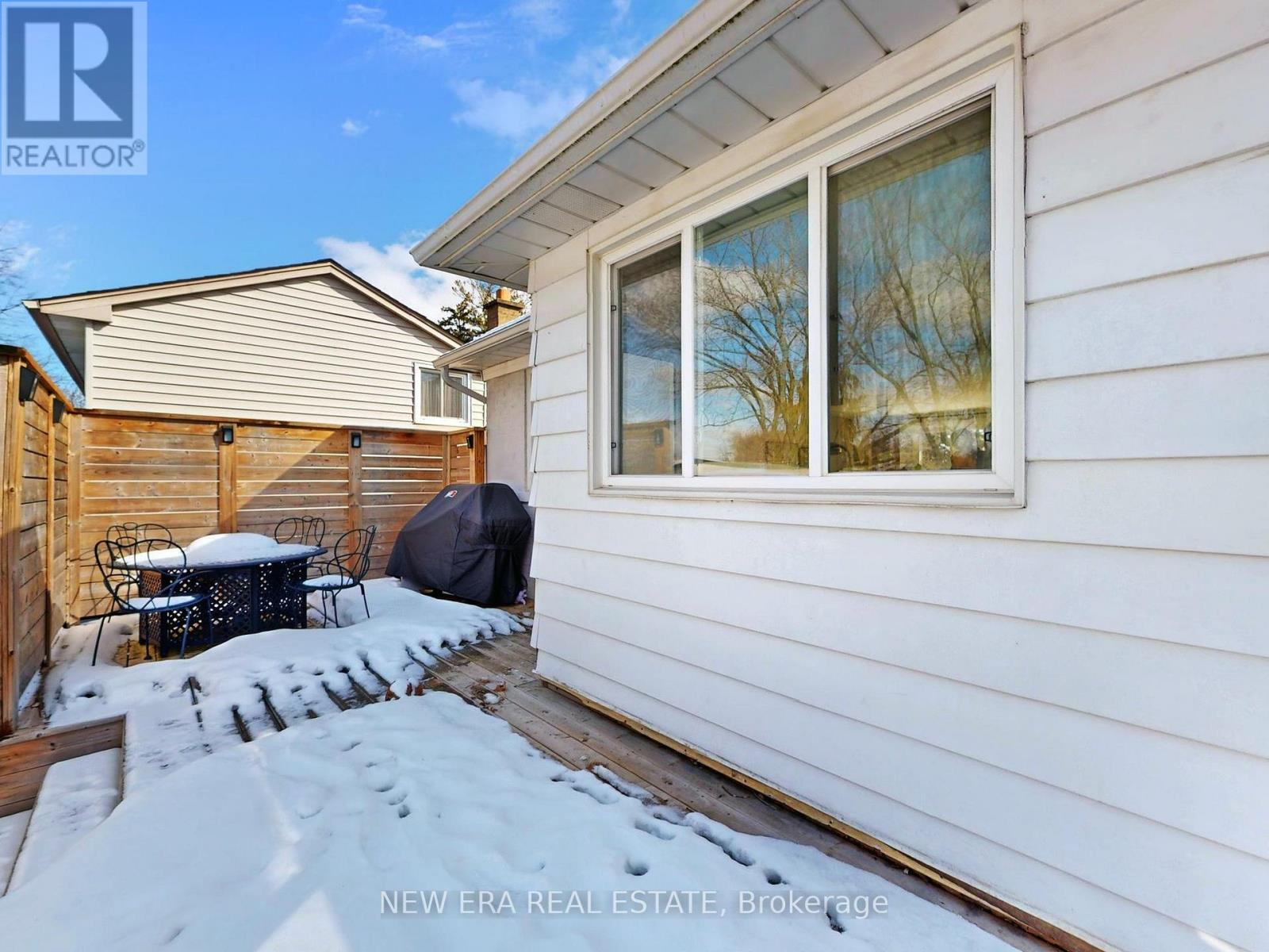 2611 Truscott Drive, Mississauga (Clarkson), Ontario  L5J 2B6 - Photo 20 - W12827214