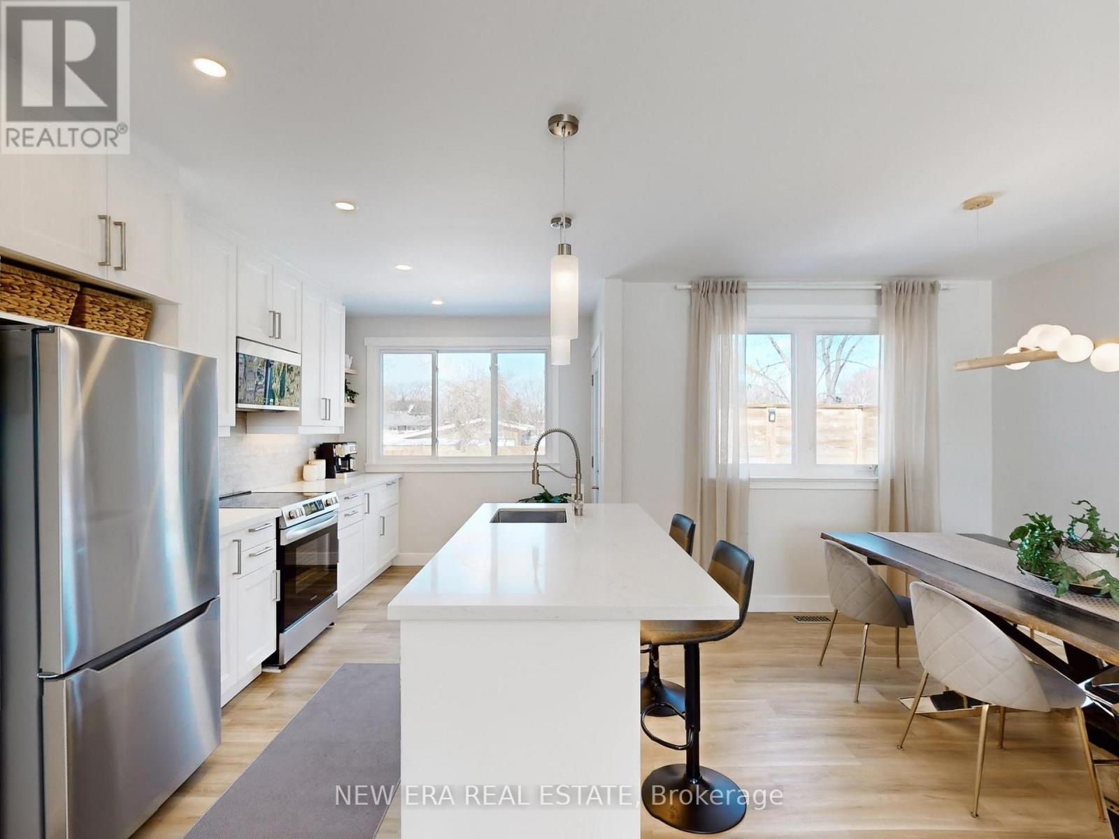 2611 Truscott Drive, Mississauga (Clarkson), Ontario  L5J 2B6 - Photo 17 - W12827214