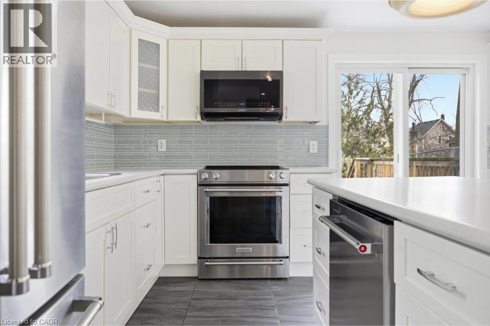 Photo 16 of 27 for 42 Palace Street