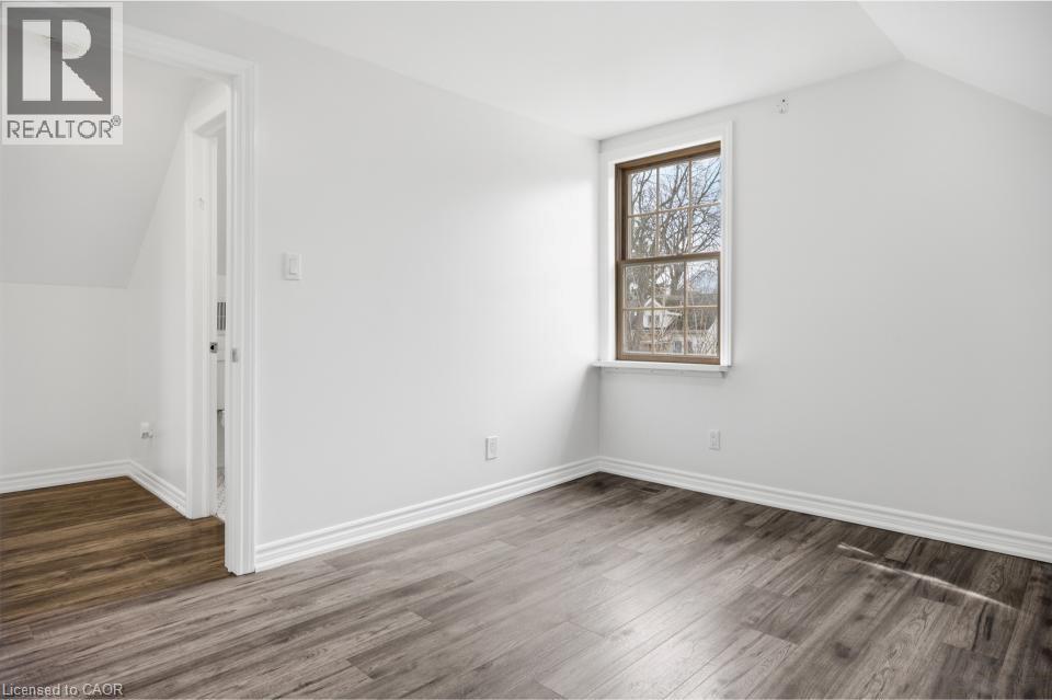 Photo 19 of 27 for 42 Palace Street