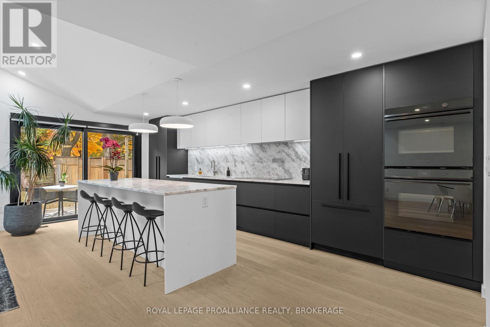 78 Pembroke Street, Kingston (Central City East), Ontario  K7L 4N7 - Photo 14 - X12891802