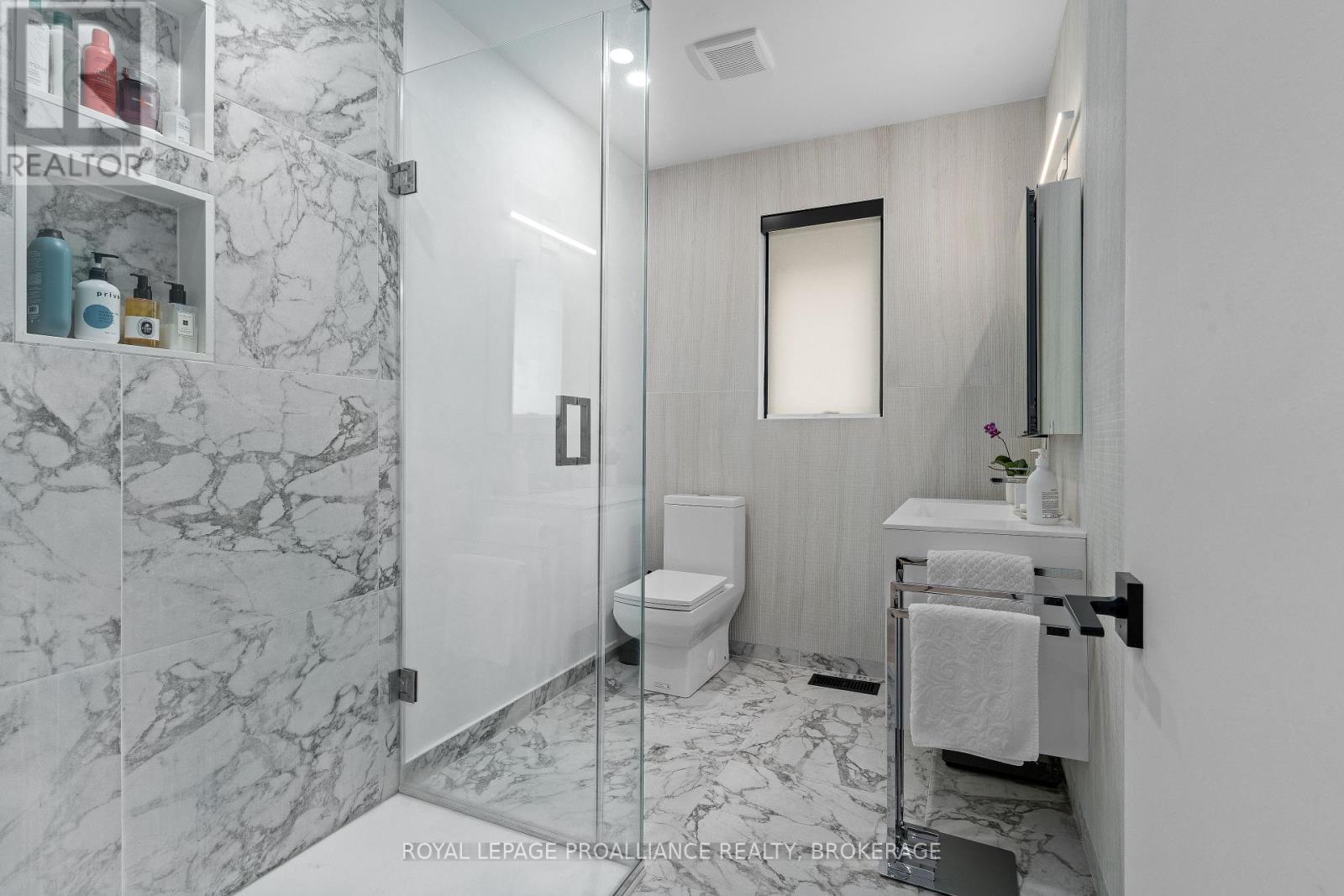 78 Pembroke Street, Kingston (Central City East), Ontario  K7L 4N7 - Photo 21 - X12891802