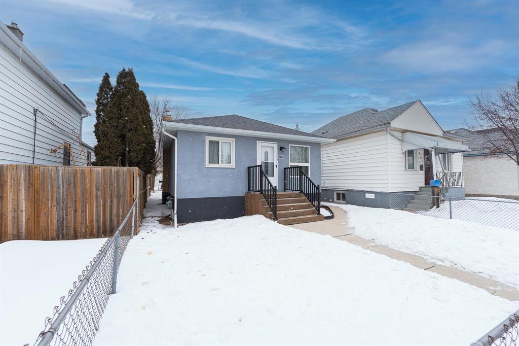 529 Castle Avenue, Winnipeg, Manitoba  R2L 1C4 - Photo 0 - 202604828