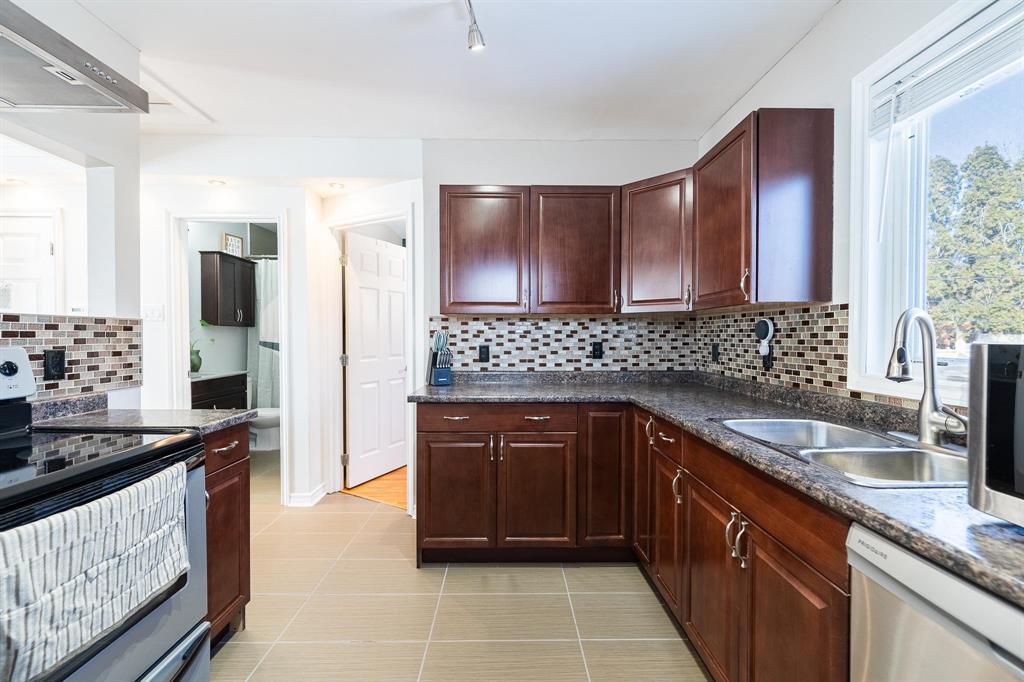 529 Castle Avenue, Winnipeg, Manitoba  R2L 1C4 - Photo 8 - 202604828