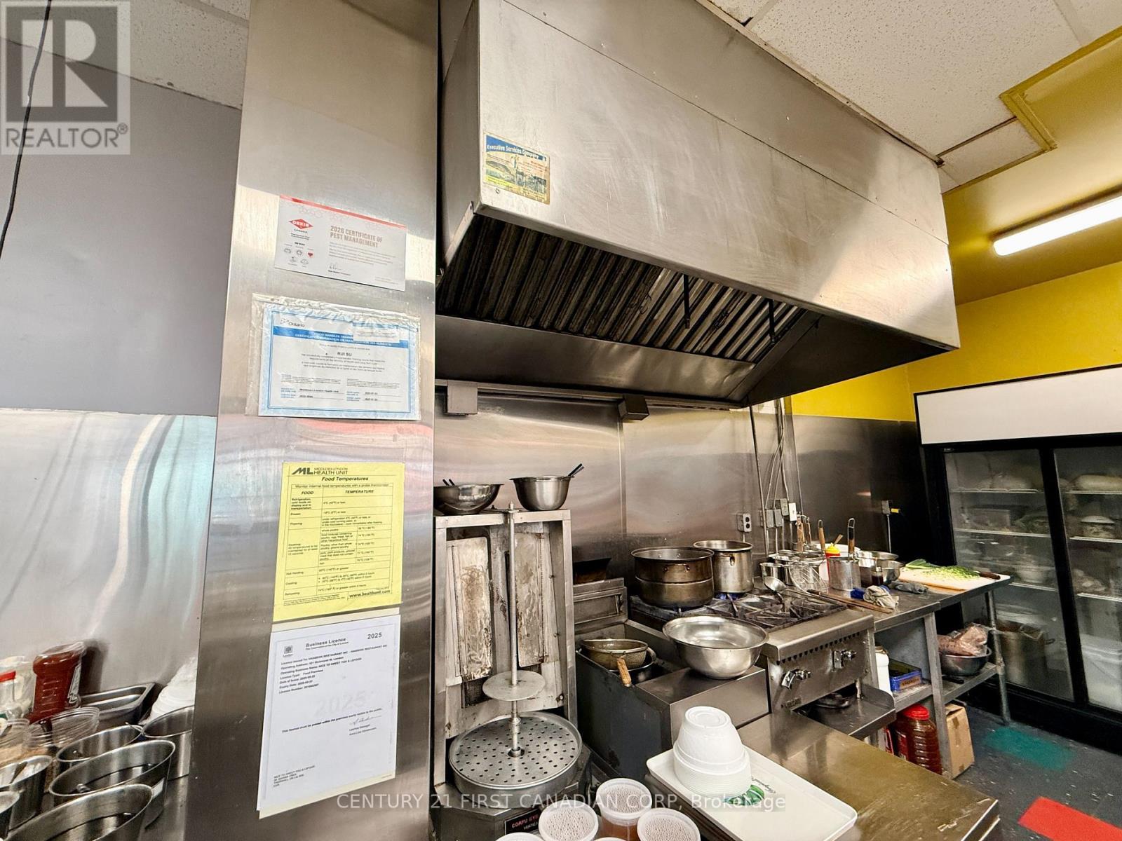 421 Richmond Street E, London East, Ontario  N6A 3C8 - Photo 10 - X12891800