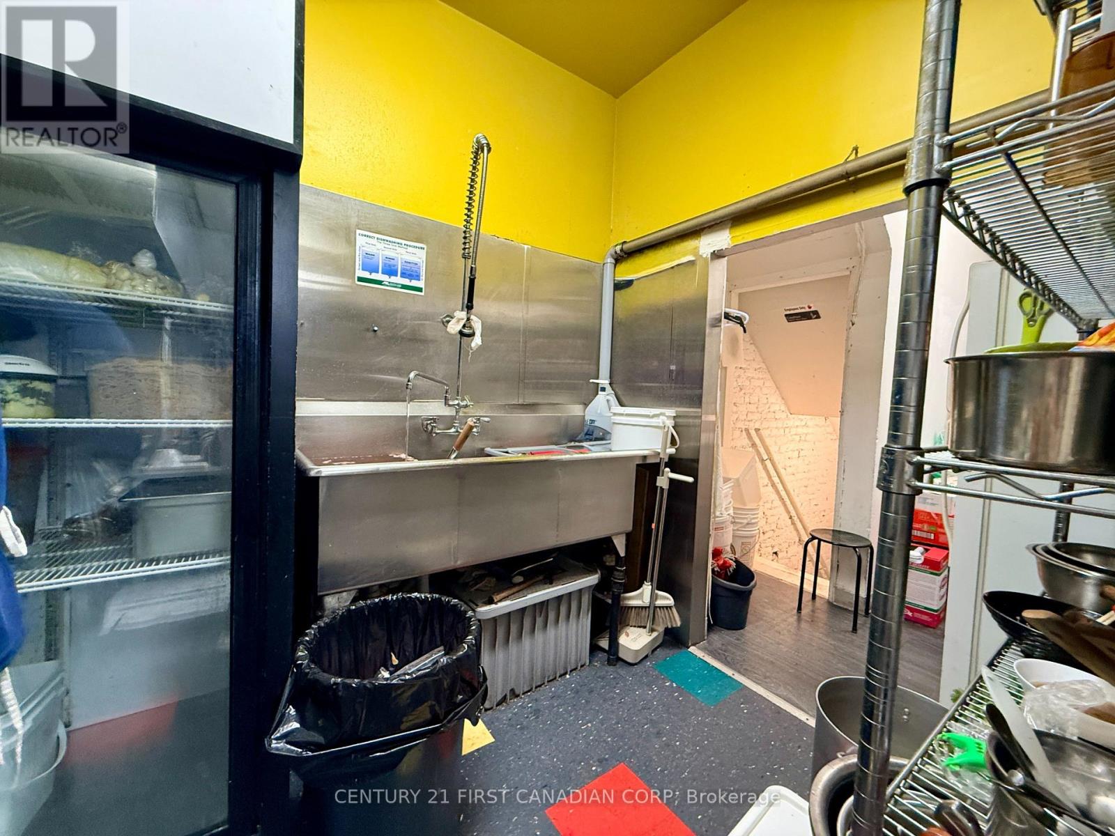 421 Richmond Street E, London East, Ontario  N6A 3C8 - Photo 12 - X12891800