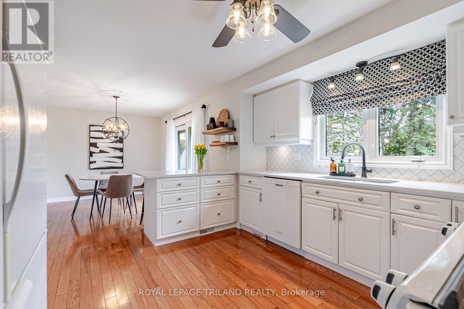 188 Canterbury Drive, Thames Centre (Dorchester), Ontario  N0L 1G3 - Photo 16 - X12891866