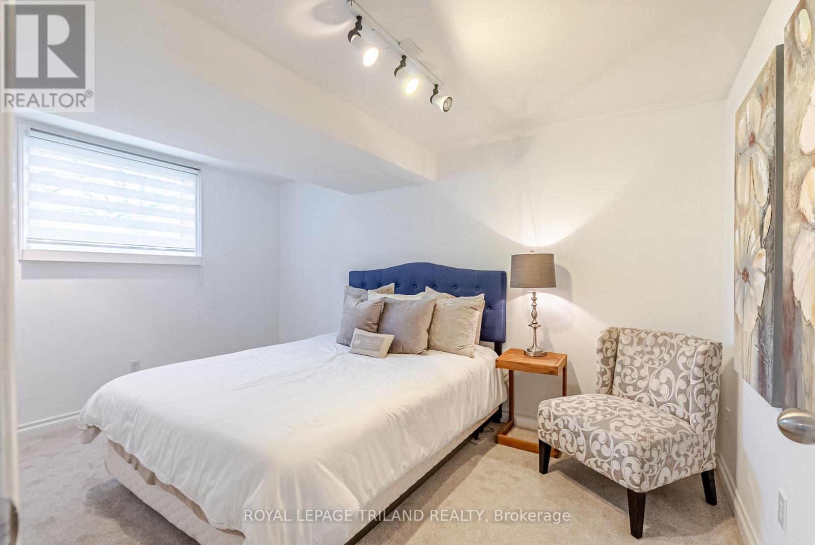 188 Canterbury Drive, Thames Centre (Dorchester), Ontario  N0L 1G3 - Photo 26 - X12891866