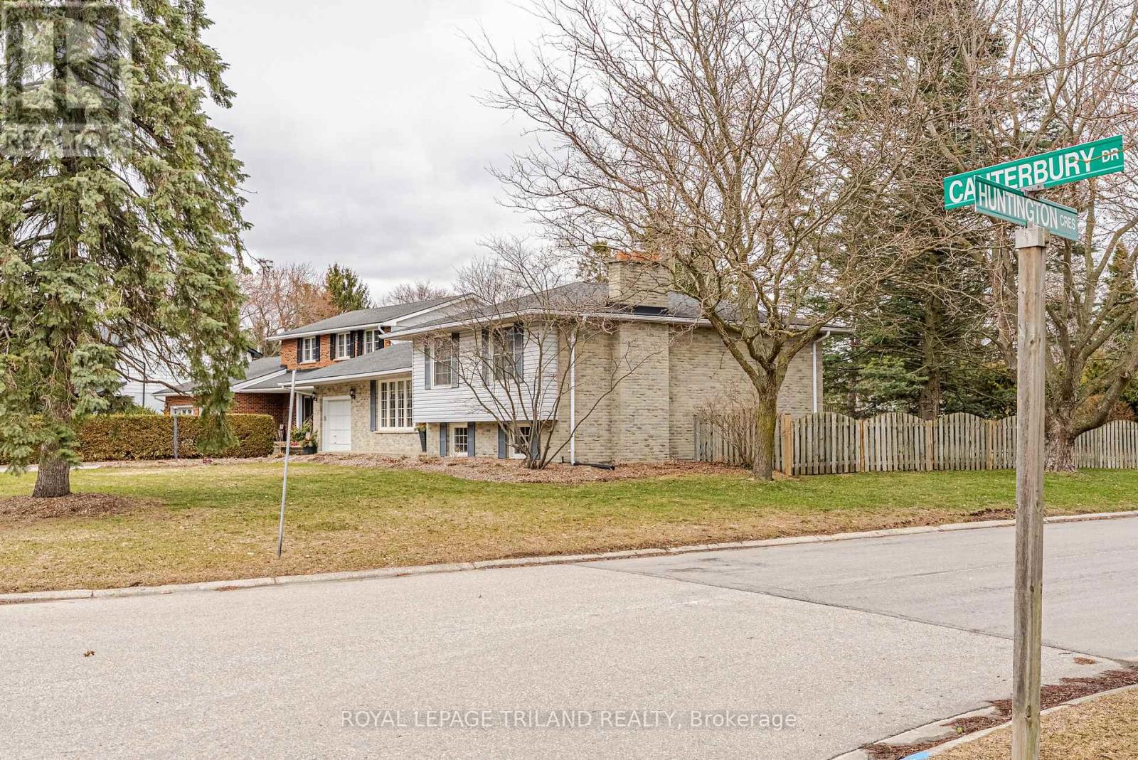 188 Canterbury Drive, Thames Centre (Dorchester), Ontario  N0L 1G3 - Photo 4 - X12891866