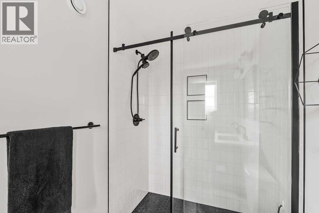 168 Rowmont Boulevard Nw, Calgary, Alberta  T3L 0H3 - Photo 18 - A2292930