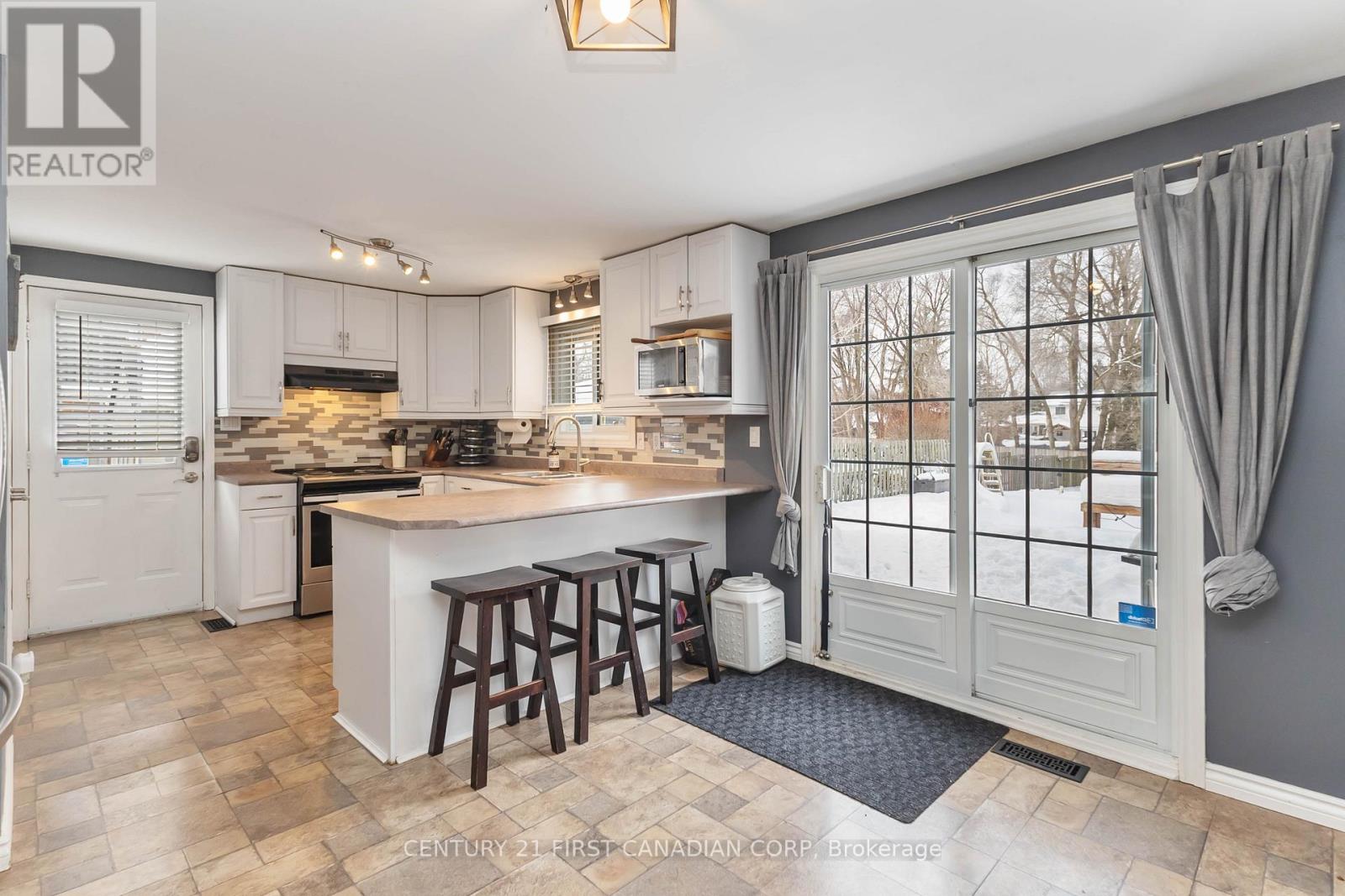 234 Union Street, Central Elgin (Belmont), Ontario  N0L 1B0 - Photo 10 - X12891882