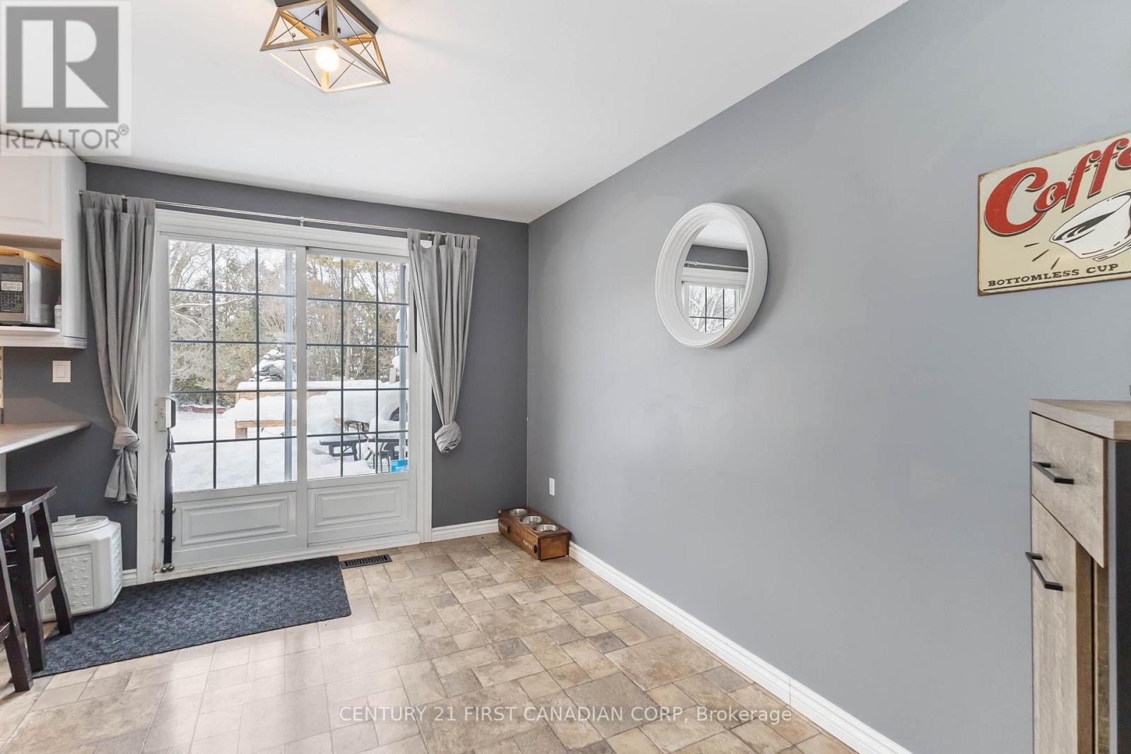 234 Union Street, Central Elgin (Belmont), Ontario  N0L 1B0 - Photo 14 - X12891882