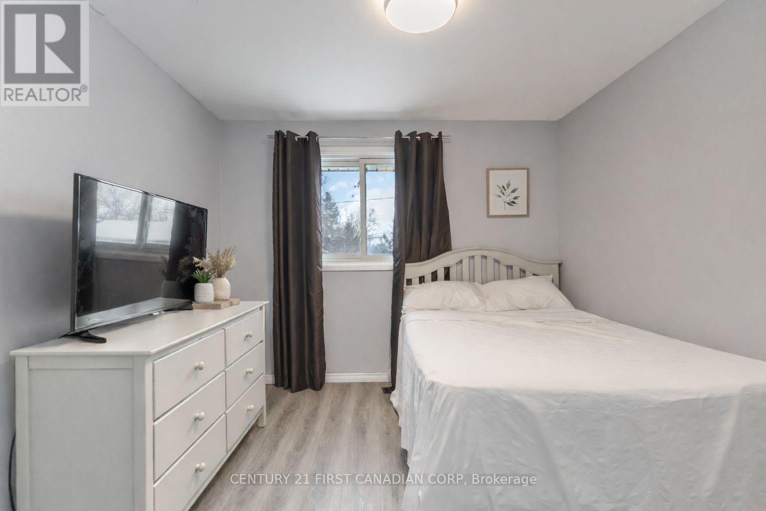 234 Union Street, Central Elgin (Belmont), Ontario  N0L 1B0 - Photo 21 - X12891882