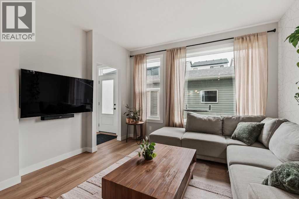 168 Rowmont Boulevard Nw, Calgary, Alberta  T3L 0H3 - Photo 10 - A2292930