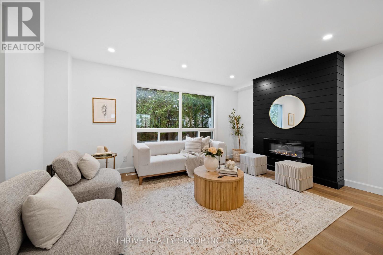 41 - 355 Sandringham Crescent, London South (South R), Ontario  N6C 5K3 - Photo 11 - X12891916