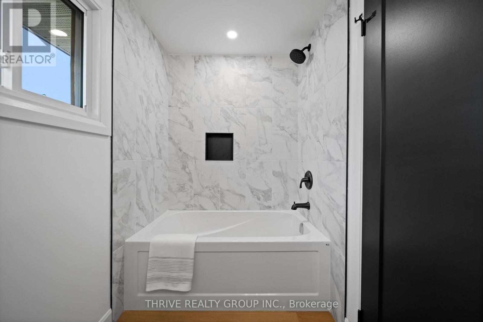 41 - 355 Sandringham Crescent, London South (South R), Ontario  N6C 5K3 - Photo 25 - X12891916