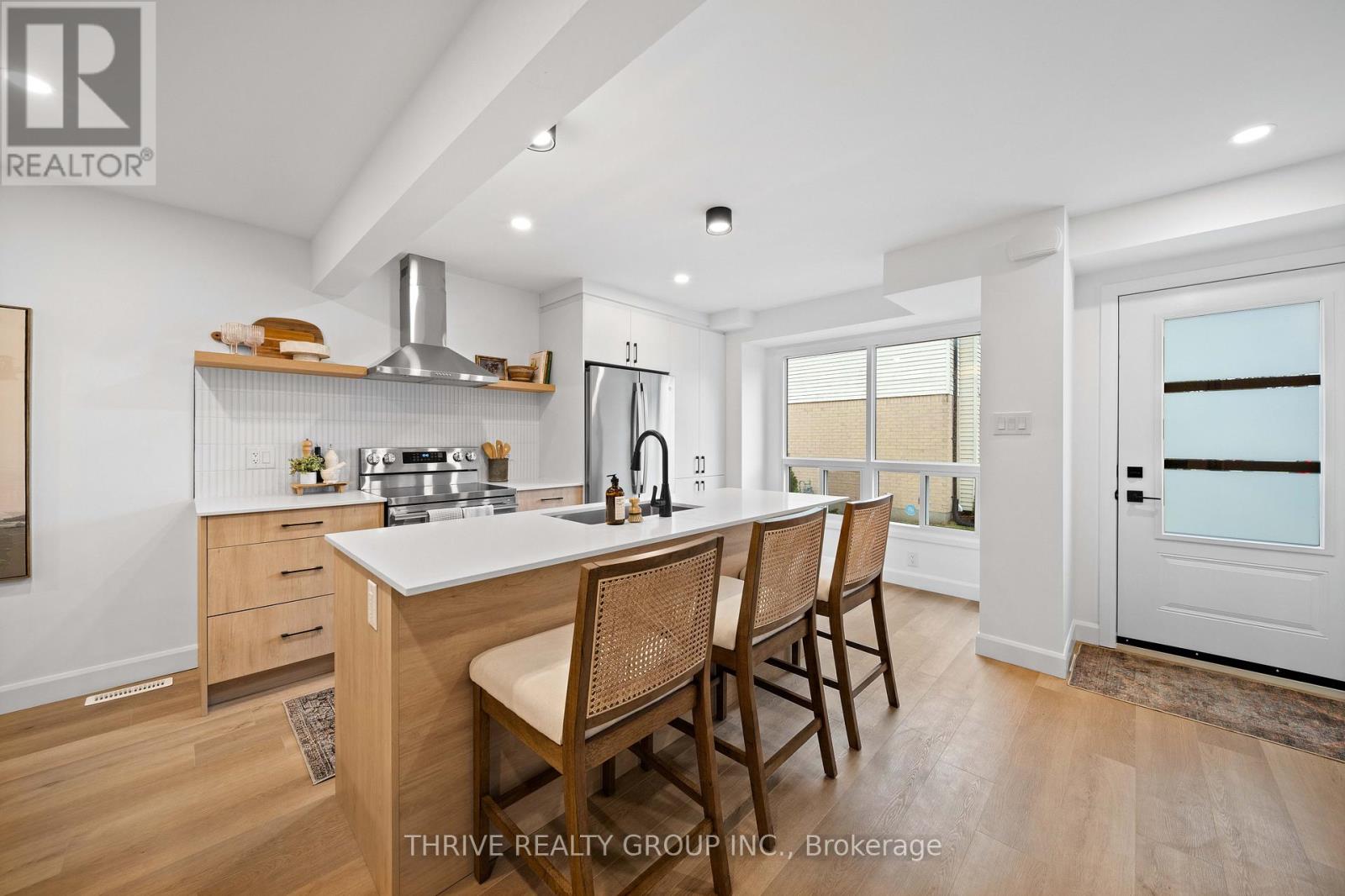 41 - 355 Sandringham Crescent, London South (South R), Ontario  N6C 5K3 - Photo 7 - X12891916