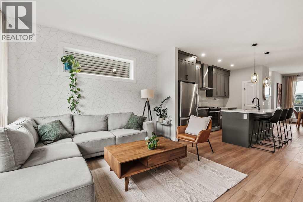 168 Rowmont Boulevard Nw, Calgary, Alberta  T3L 0H3 - Photo 8 - A2292930