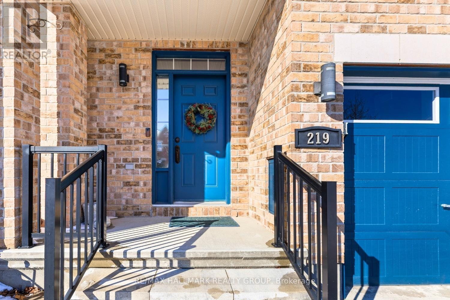 219 Jersey Tea Circle, Ottawa, Ontario  K1V 2L4 - Photo 3 - X12891692