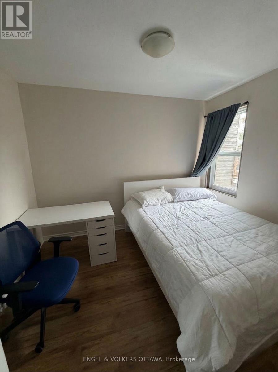 330 Fifth Avenue, Ottawa, Ontario  K1S 2N5 - Photo 12 - X12891694