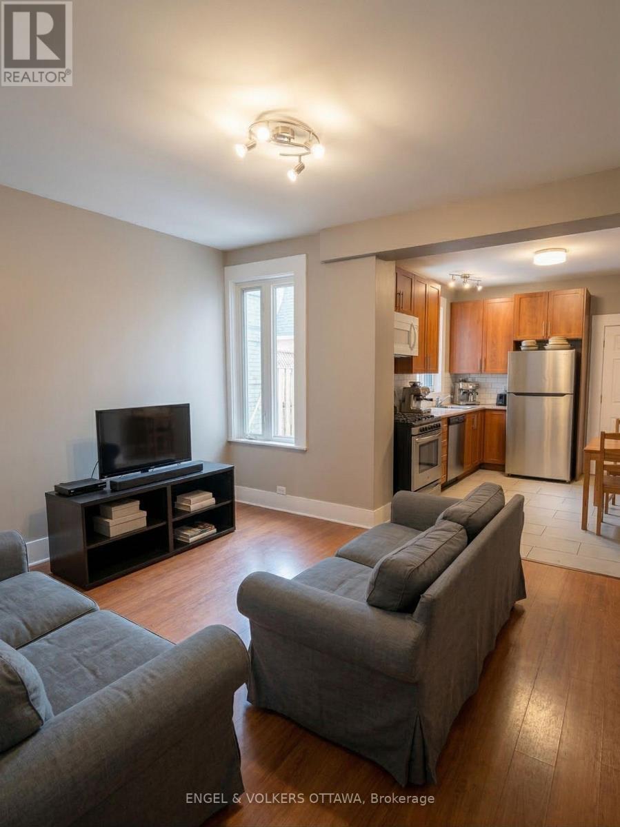 330 Fifth Avenue, Ottawa, Ontario  K1S 2N5 - Photo 3 - X12891694