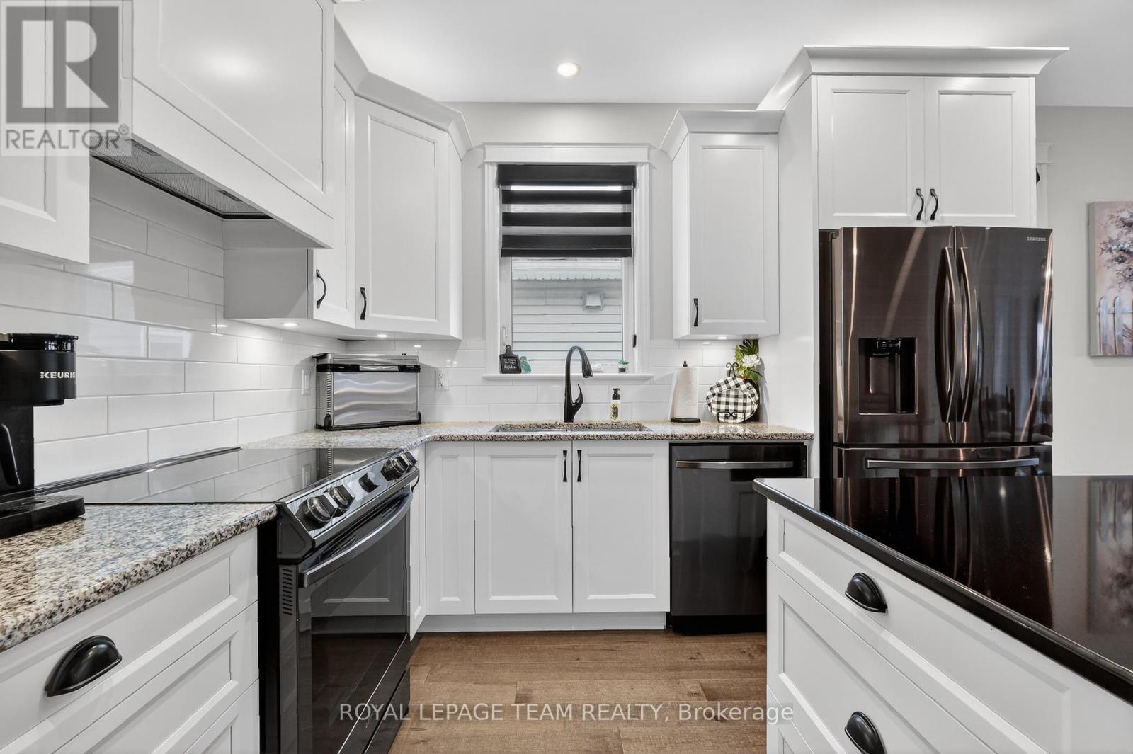 98 Kayenta Street, Ottawa, Ontario  K2S 2K9 - Photo 19 - X12891726