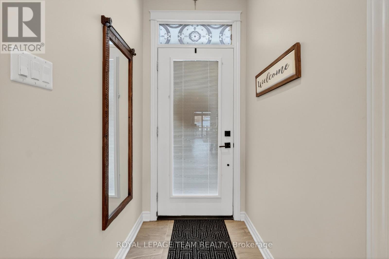 98 Kayenta Street, Ottawa, Ontario  K2S 2K9 - Photo 4 - X12891726