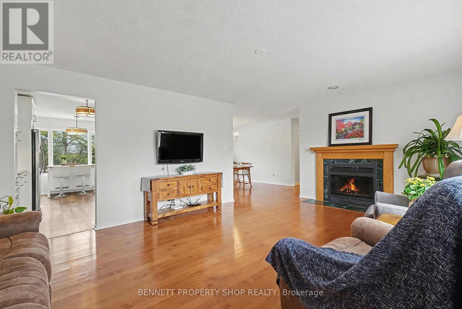 1262 Rousseau Crescent, Ottawa, Ontario  K4P 1B3 - Photo 5 - X12891798