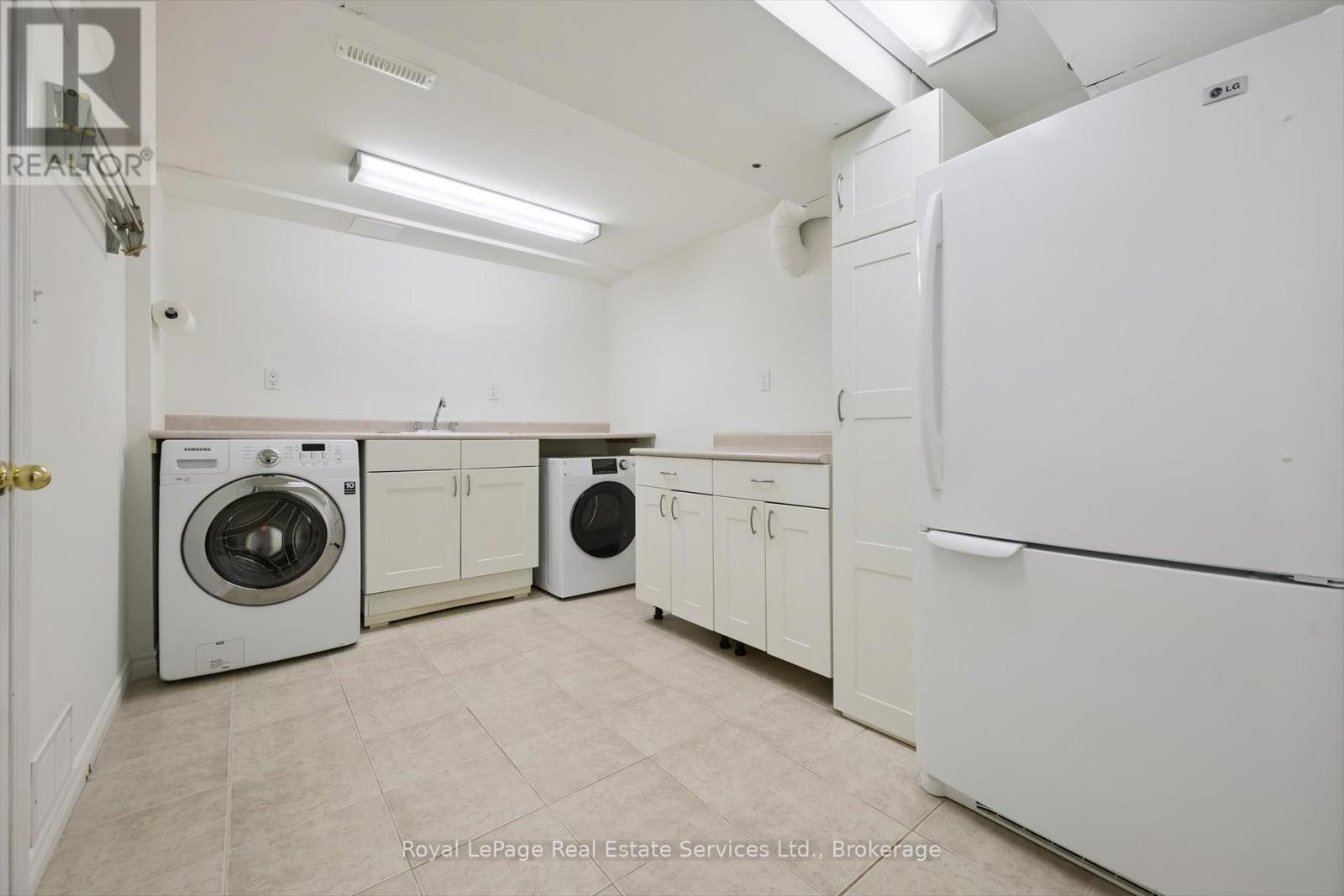 136 - 48 Crimson Mill Way, Toronto (St. Andrew-Windfields), Ontario  M2L 1T6 - Photo 28 - C12891888