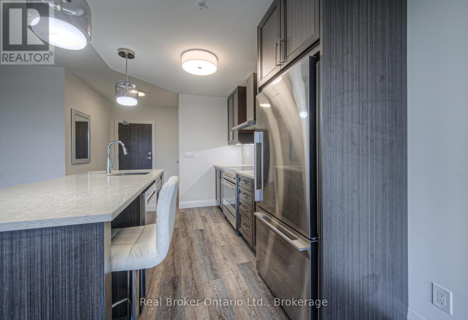 705 - 500 Brock Avenue, Burlington (Brant), Ontario  L7S 0A5 - Photo 8 - W12891838