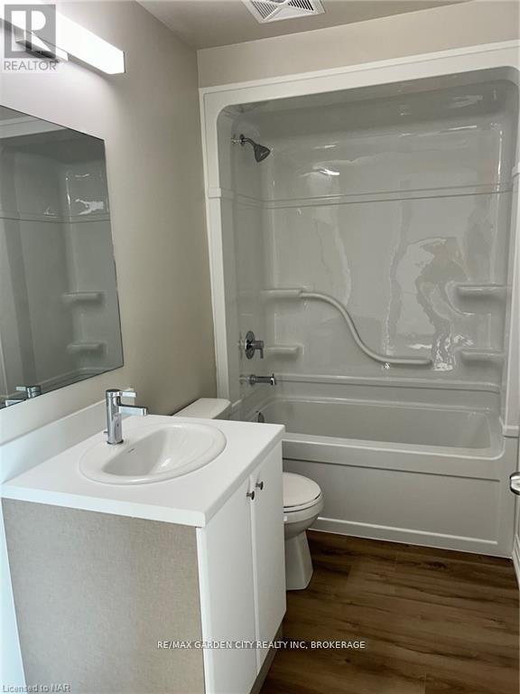 0438 - 50 Herrick Avenue, St. Catharines (Oakdale), Ontario  L2P 2S4 - Photo 16 - X12891756