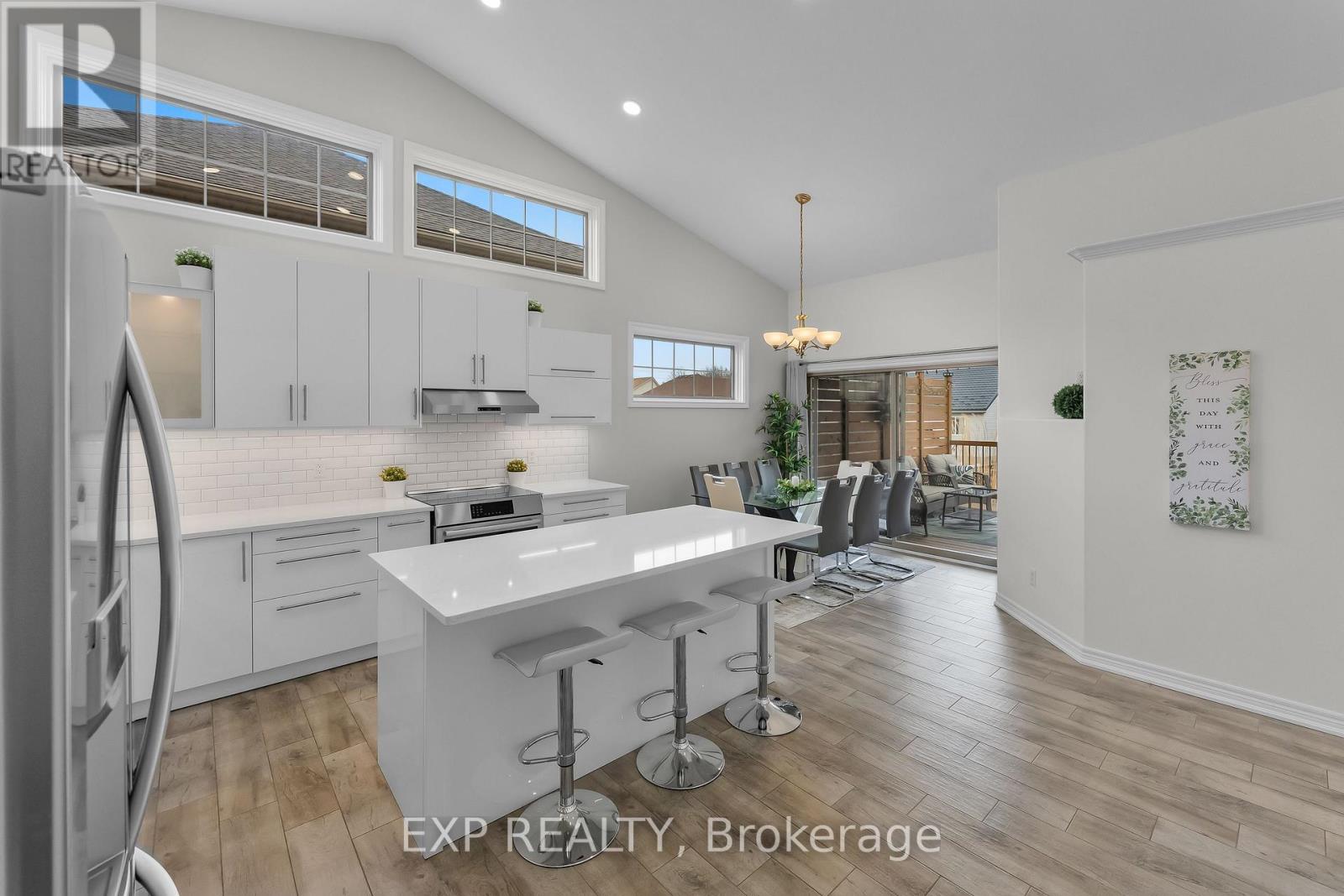 7032 Kelly Drive, Niagara Falls, Ontario  L2H 3J9 - Photo 14 - X12891872