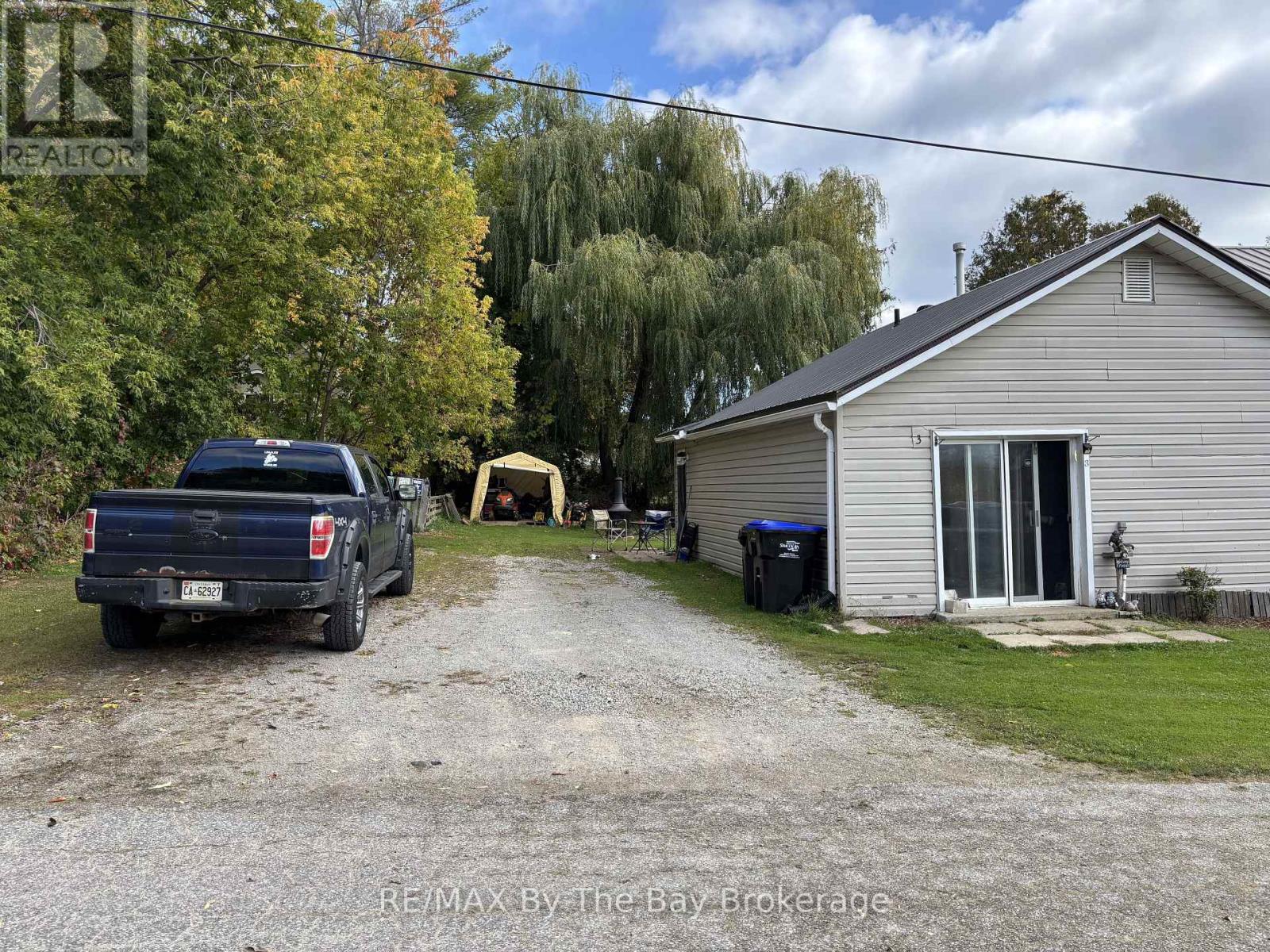 203 Gianetto Drive, Midland, Ontario  L4R 5J4 - Photo 7 - S12891894