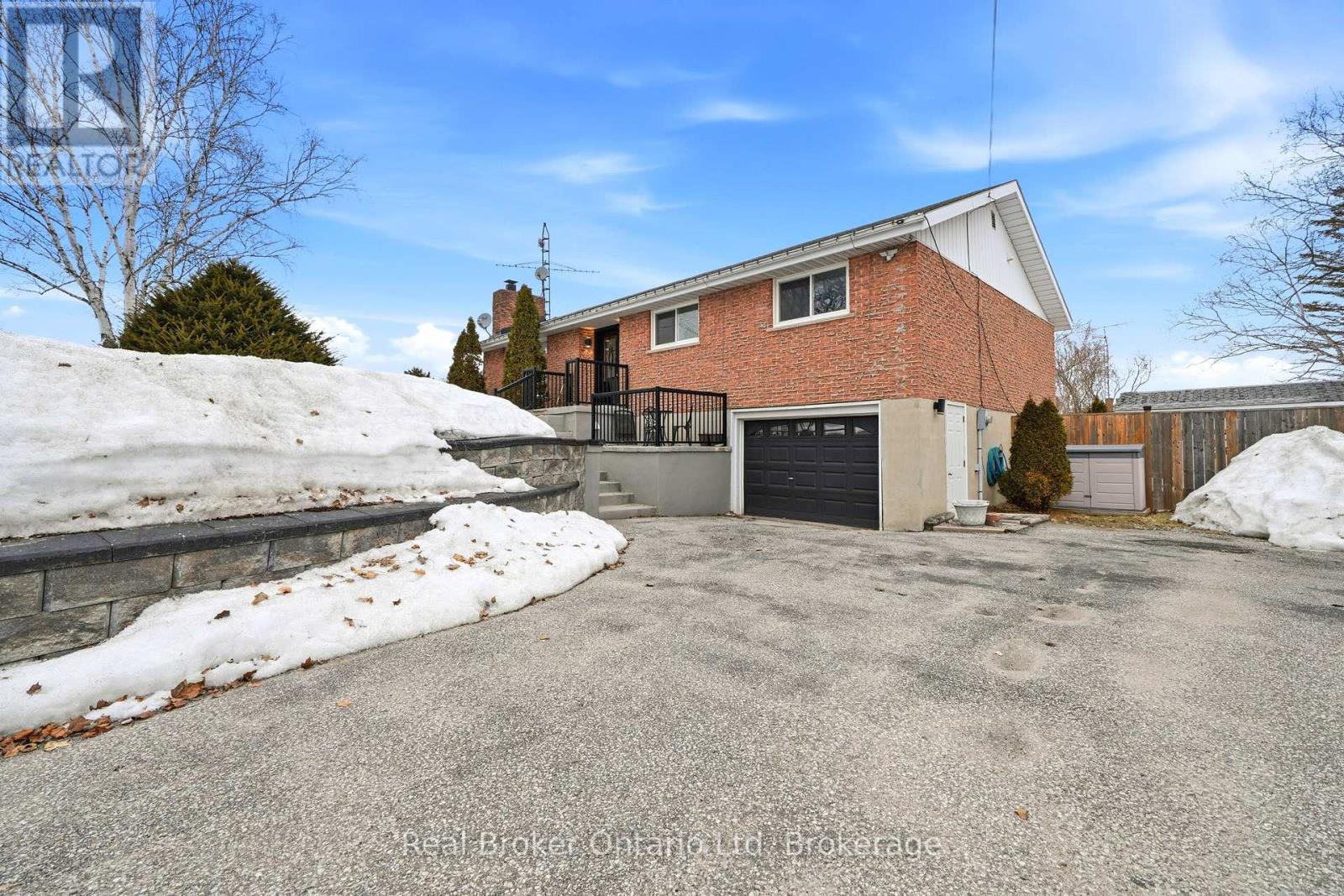 8271 93 HIGHWAY, Tiny, Ontario