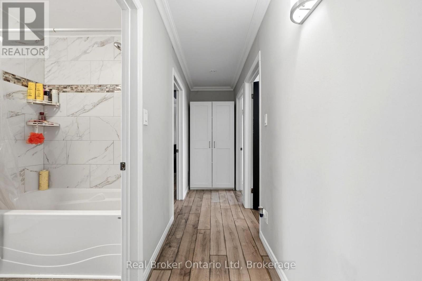 8271 93 Highway, Tiny, Ontario  L0K 2E1 - Photo 15 - S12891926