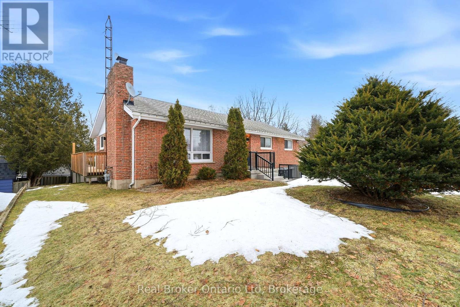 8271 93 Highway, Tiny, Ontario  L0K 2E1 - Photo 2 - S12891926