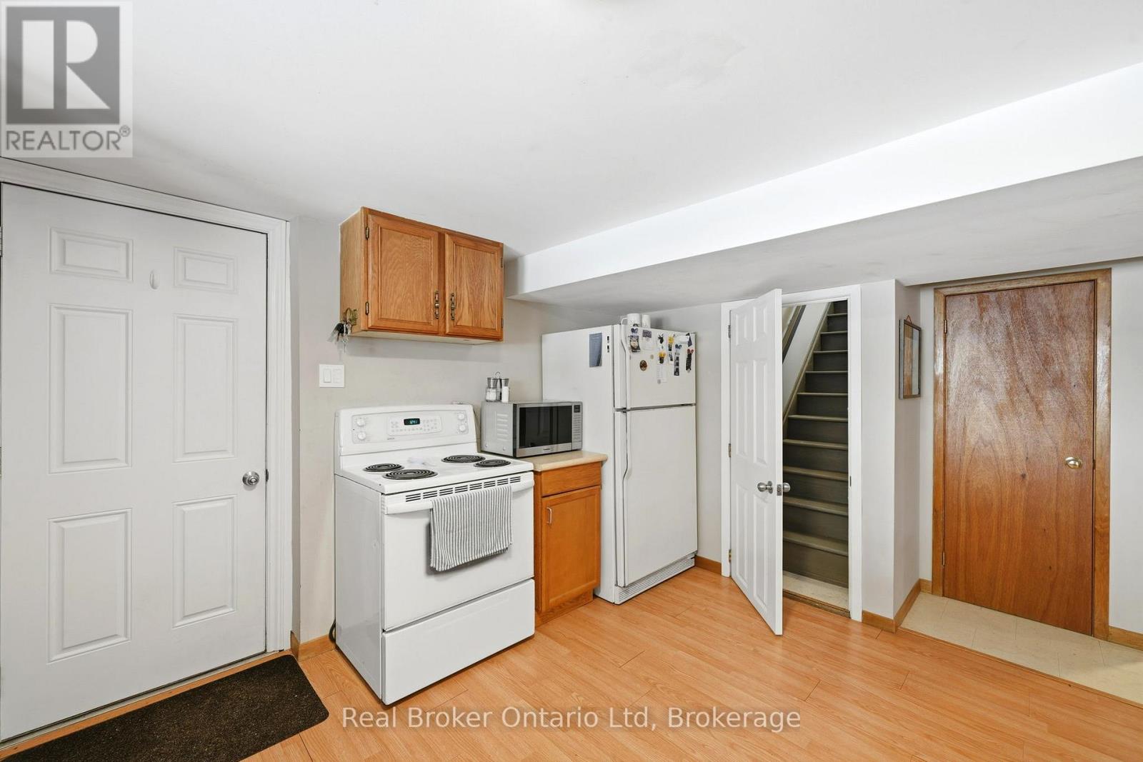 8271 93 Highway, Tiny, Ontario  L0K 2E1 - Photo 24 - S12891926